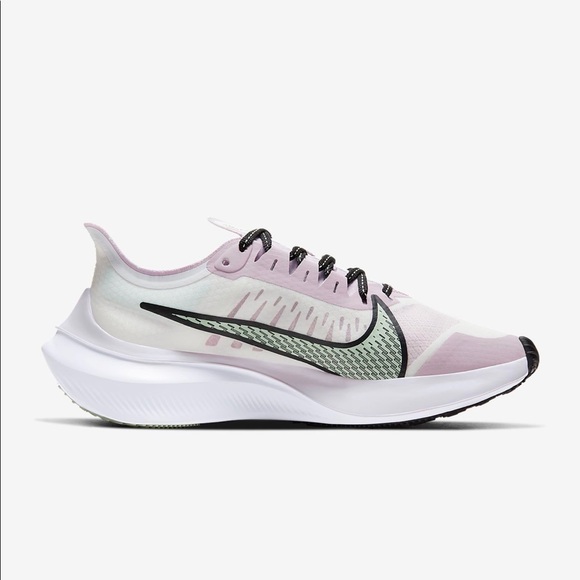 NIKE ZOOM GRAVITY WOMEN’S SHOES 💕 - Picture 4 of 12
